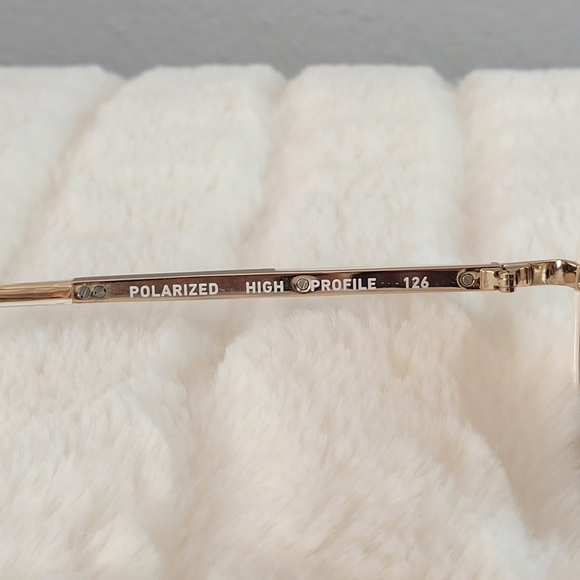 QUAY // ltd ed luxe combination white/gold frames brown polarized lens aviators - Picture 16 of 16